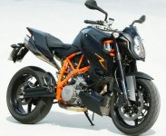 KTM_990_Super_Duke_R_07_1.jpg