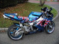 yamaha_R1-union_z.jpg
