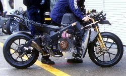 suzuki_gsvr_2003_85.jpg