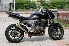 z750_1.jpg