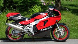 Kawasaki zxr 750 031.jpg