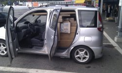 yaris.jpg