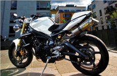 Triumphhammarby Street Triple 2.jpg