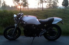 xj_600_cafe_1.jpg