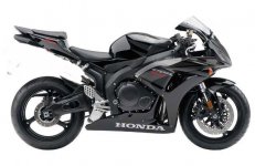 146_0610_01_z+2007_honda_cbr1000rr+black_static2.jpg