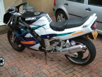 gixxer2.jpg