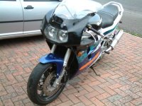 gixxer4.jpg