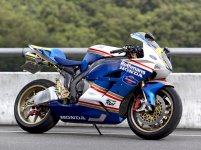 cbr1000rrbt8.jpg