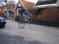 stoppie.jpg