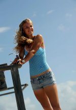 caroline-wozniacki-offcourt-modeling.JPG