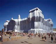 fabe5_wrapped-reichstag.jpg