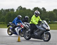 fb_Vectura_MC_ABS_3 fastbikes.jpg