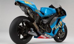 2011-Rizla-Suzuki-GSV-R-MotoGP-Rear-View.jpg