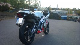 aprilia56.jpg