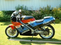 vfr400r nr2.jpg