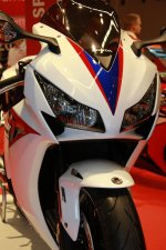Honda_CBR_1000RR_Fireblade.jpg Honda_CBR_1000RR_Fireblade.jpg