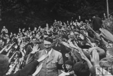 hitler-c-saluting-girding-crowd-raising-arms-in-enthused-mass-heil-1936.jpg hitler-c-saluting-girding-crowd-raising-arms-in-enthused-mass-heil-1936.jpg