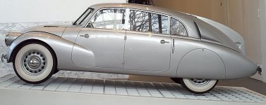 800px-Tatra_87-old.jpg