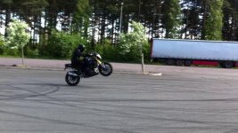 vlcsnap-2012-06-19-22h16m07s93.jpg