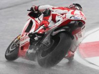 kallio_motogo_rain_ducati_pramac_sc_project_exhaust.jpg