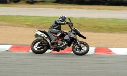 IMG_5202red_redigerad-1.jpg