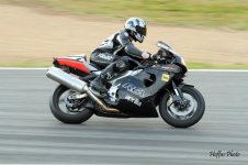 Svart Aprilia_redigerad-1.jpg