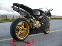 MV2.jpg