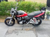 Suzuki.GSX.1400.jpg
