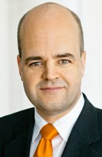 Fredrik_Reinfeldt_Official_Photo.jpg