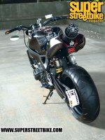 0611_sbkp_01_z+1993_honda_cbr_900rr+rear_left.jpg