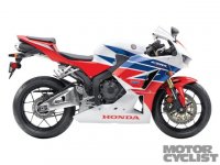 2013-honda-cbr600rr-right-view-white-blue-red.jpg