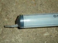 spruta_med_liten_slang.jpg spruta_med_liten_slang.jpg