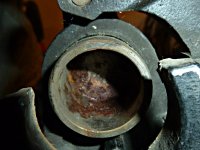 frambroms_rostig_kolvinsida.jpg frambroms_rostig_kolvinsida.jpg