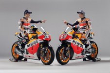 Dani-Pedrosa-Marc-Marquez-Repsol-Honda-RC213V.jpg