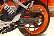2013-KTM-390-Duke-05.jpg