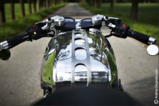 Triumph-Sprint-900-Cafe-Racer-6.jpg