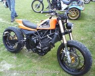 TheTRXproject_Yamaha_TRX850_Flattrack.jpg