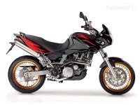 Aprilia_Pegaso_650_Factory_07.jpg