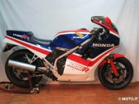 vf1000r-hrc-v4-1985-asi-epoca-249453703739376877279256.jpg