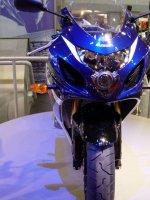 suzuki-gsxr750-04-bikepics-070373.jpg