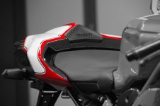 Tonys_Ducati_999_artsy.jpg