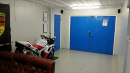 Garage1.jpg
