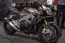 Aprilia_Tuono_V4R.jpg