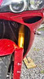 Yamaha_R1_2006_framgaffel_1.jpg