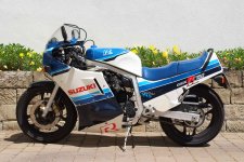 gsxr750.jpg