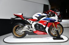 2016-honda-cbr1000rr-sp-hrc.jpg