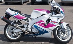 Yamaha-YZF750R-1.jpg