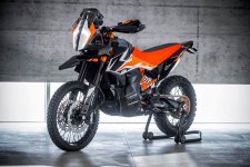 KTM790AdvR_2.jpg