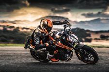 KTM790Duke_1.jpg