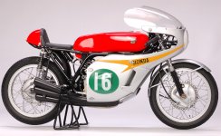 honda-rc166-1477100259217.jpg